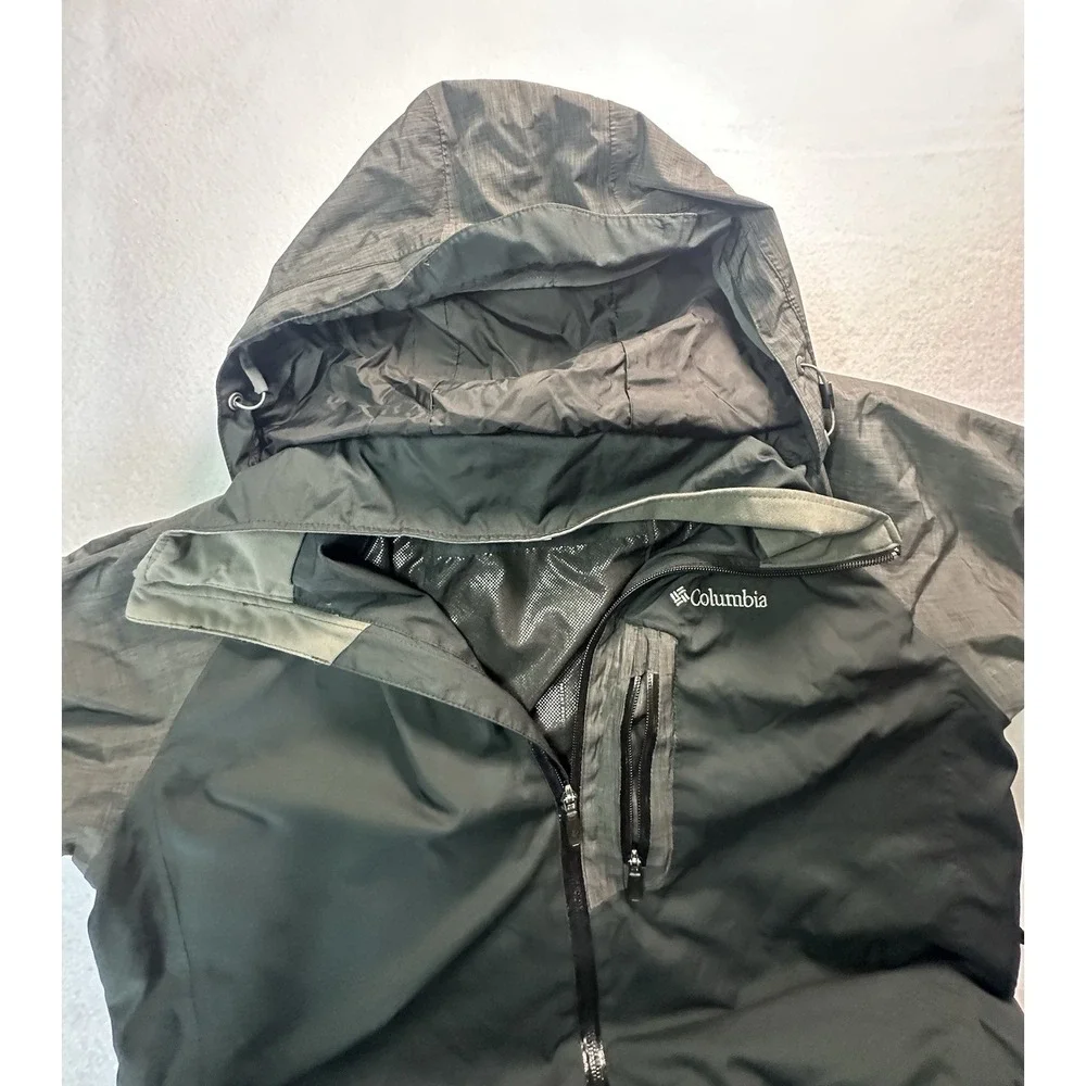 Columbia Windbreaker Jacket Black,  Size Large